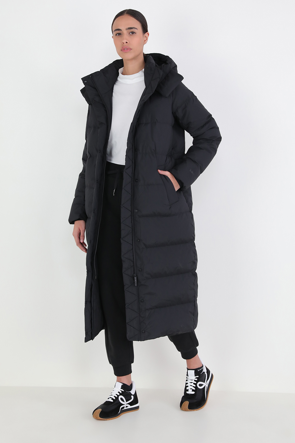 תמונת כל הלוק של Wunder Puff Long Jacket